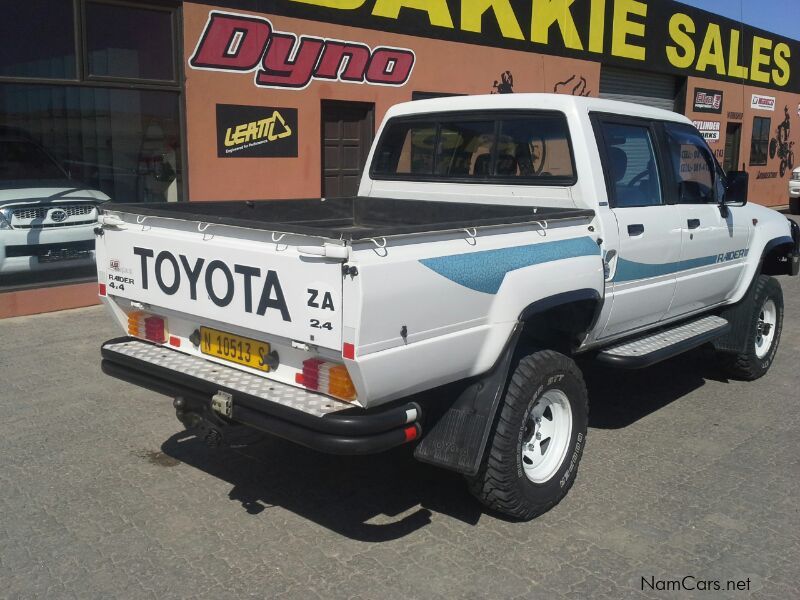 Toyota HILUX 2.4 /4X4/d-c in Namibia