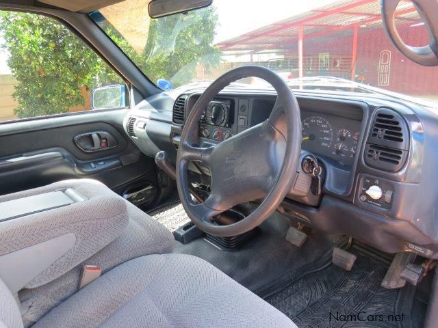 Chevrolet CUSTOM 5.7 V8 P/U S/C in Namibia
