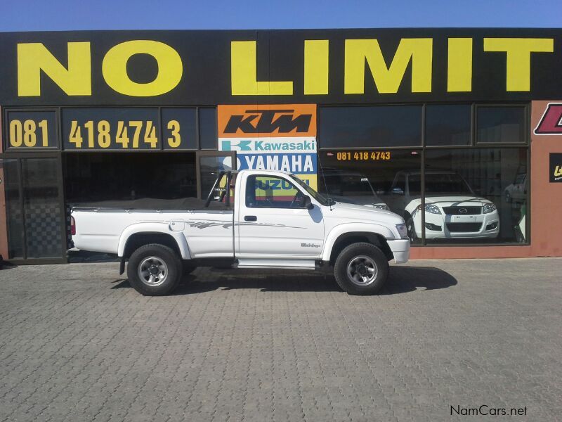 Toyota HILUX 2.7 DIFF LOCK in Namibia
