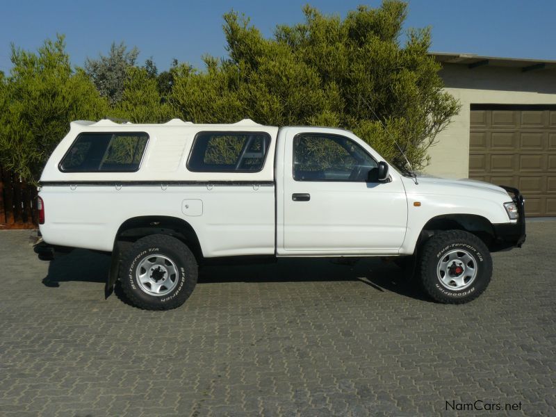 Toyota HILUX 2.7, 4X4 in Namibia