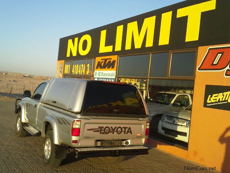 Toyota HILUX 2.7 4X4 in Namibia