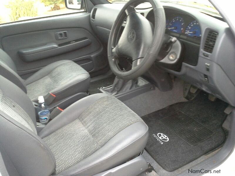 Toyota HILUX 2.7/DIFF LOCK in Namibia