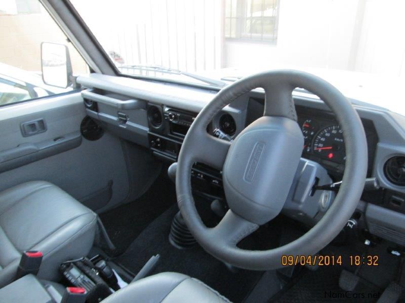 Toyota Land Cruiser 76 Series 4500 EFI in Namibia