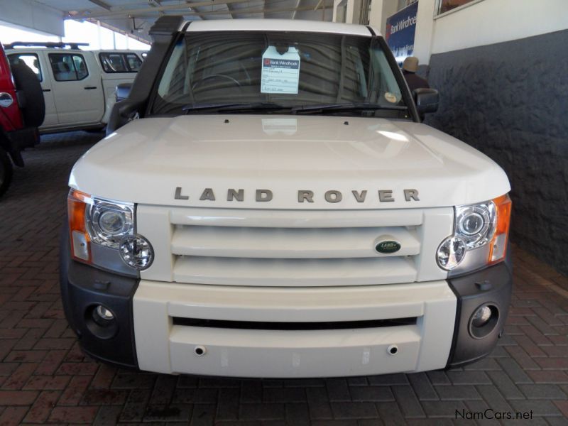 Land Rover Discovery TDV6 HSE in Namibia