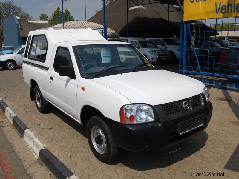 Nissan NP300 2000 SWB in Namibia