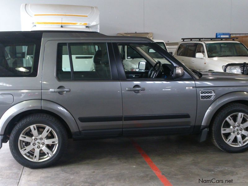 Land Rover DISCOVERY 4 in Namibia