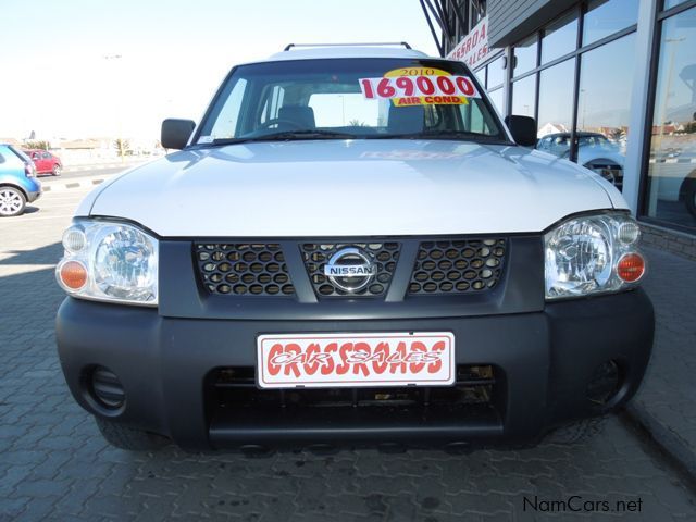 Nissan NP300 Hardbody 2.4i S/Cab Hi-Rider in Namibia