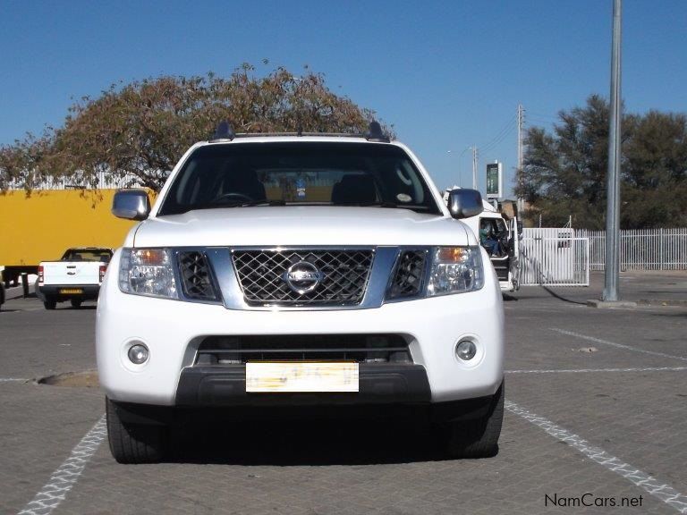 Nissan NAVARA 3.0 dCi  LE A/T 4X4 P/U D/C in Namibia