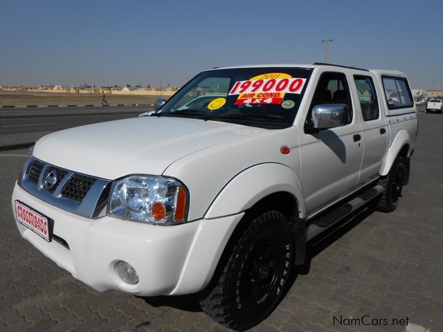 Nissan NP300 2.4i Hardbody D/Cab 4X4 in Namibia