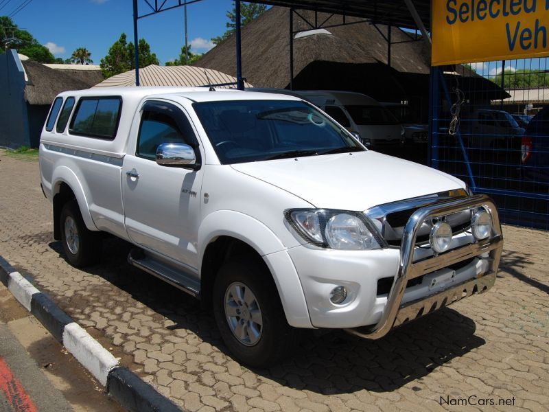 Toyota Hilux 2.7 Raider in Namibia