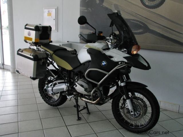 BMW R1200GS in Namibia