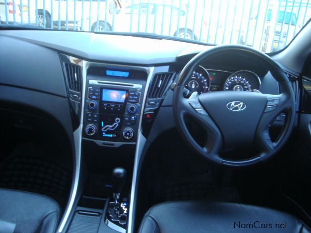 Hyundai Sonata 2.4i GLS Executive in Namibia