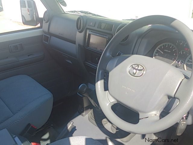 Toyota LANDCRUISER 4.0 D/C in Namibia