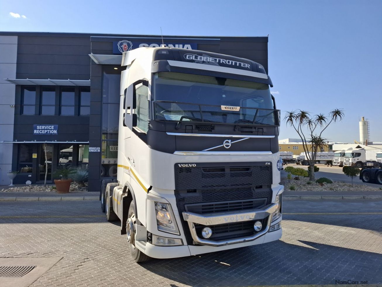 Volvo FH440 Globetrotter in Namibia