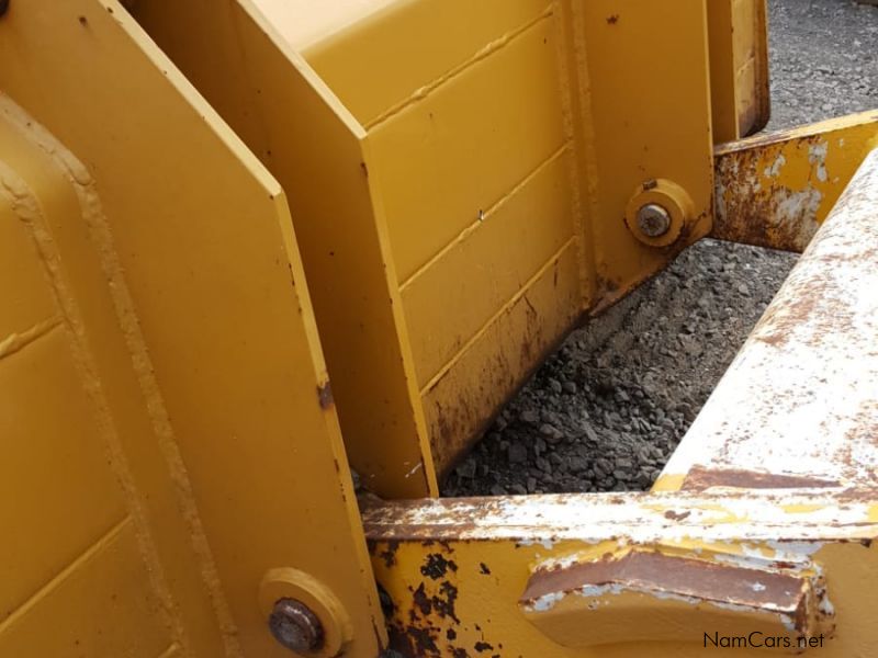 CATERPILLAR TRACK LOADER Caterpillar 941 B in Namibia