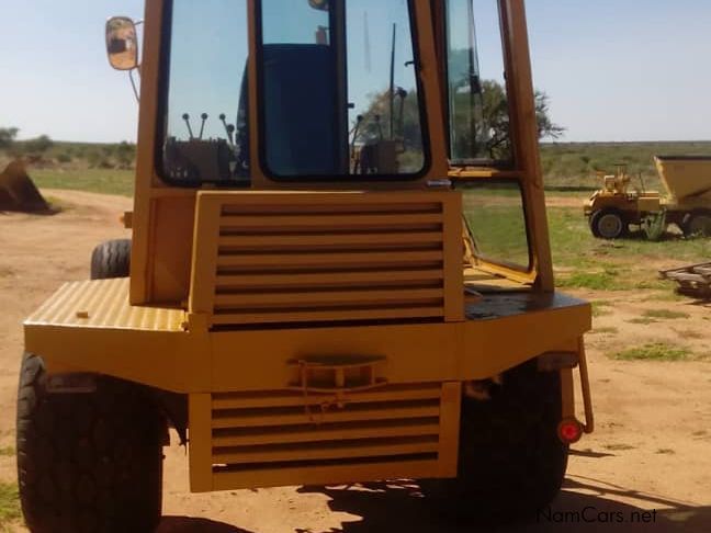 MBU MBU G 4 GRADER in Namibia