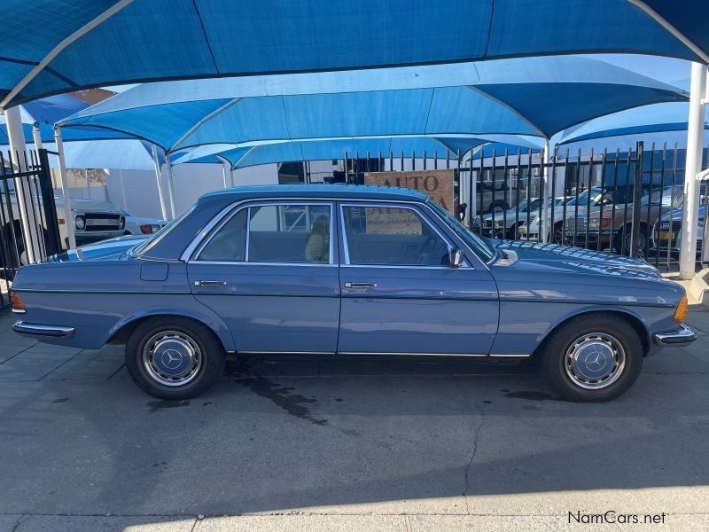 Mercedes-Benz Mercedes Benz 240D in Namibia