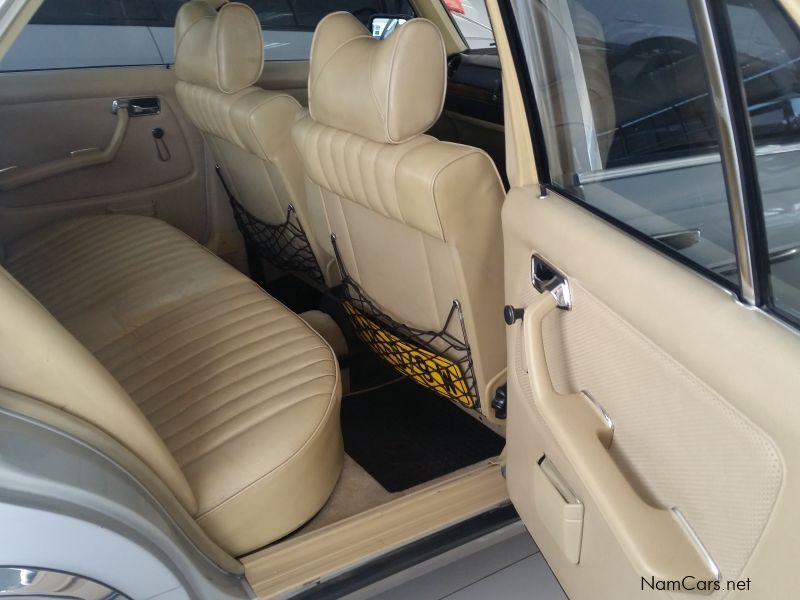 Mercedes-Benz 280E A/T in Namibia