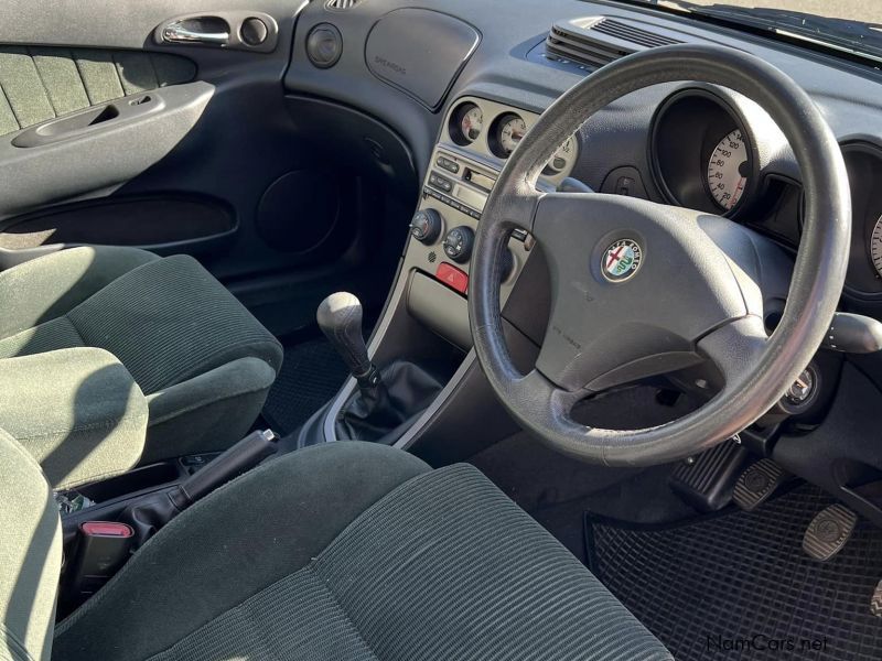 Alfa Romeo 156 2.0 Twin Spark in Namibia