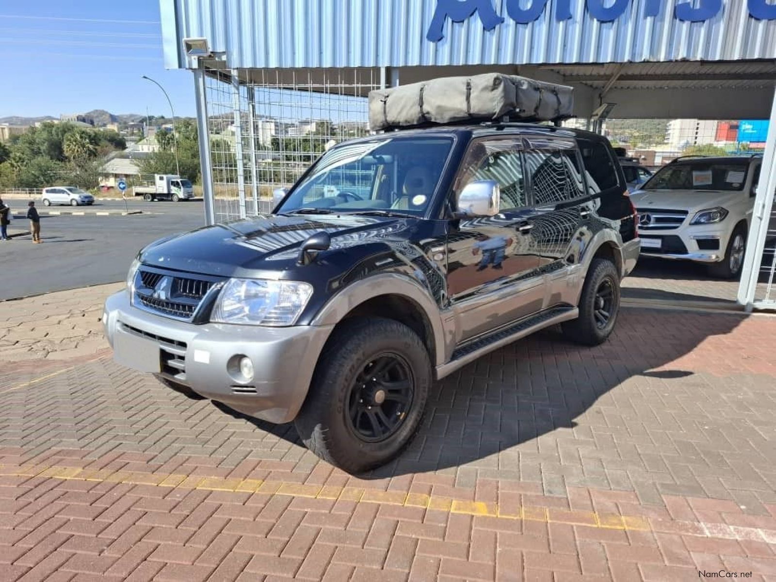 Mitsubishi Pajero 3500i A/T 5Dr in Namibia