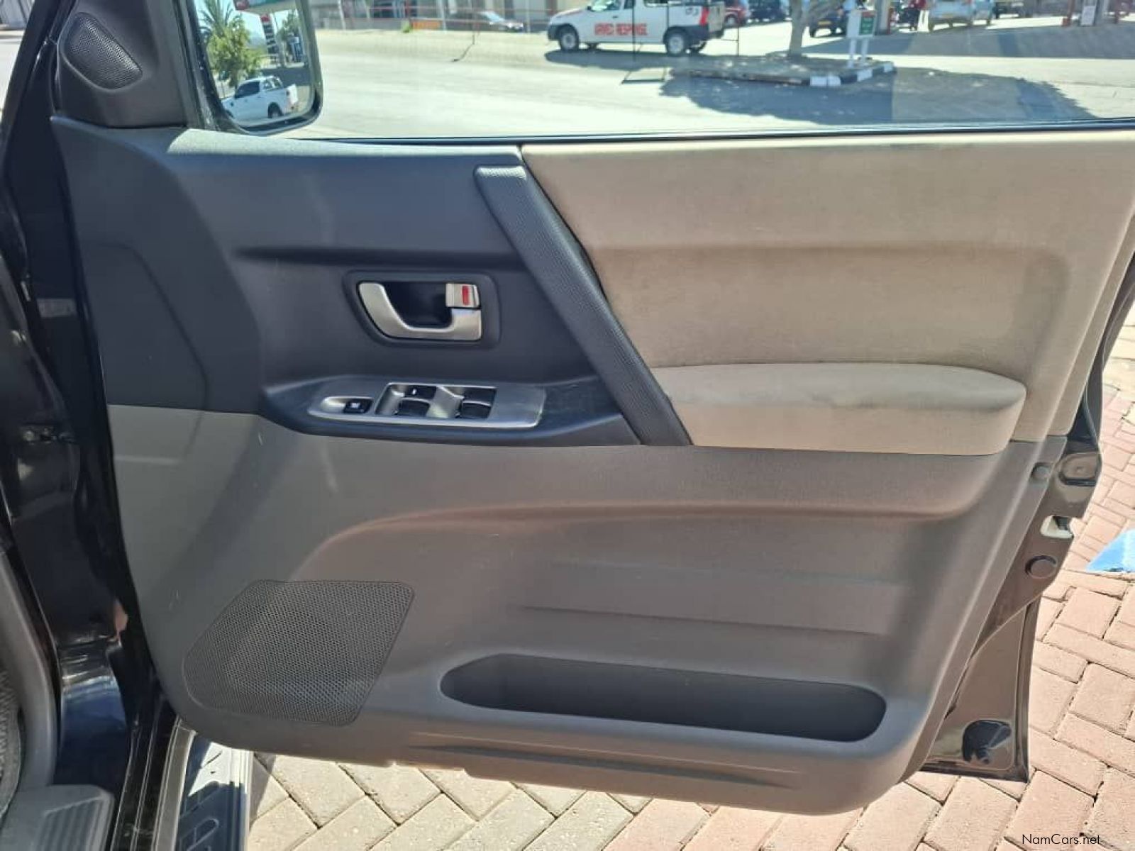 Mitsubishi Pajero 3500i A/T 5Dr in Namibia