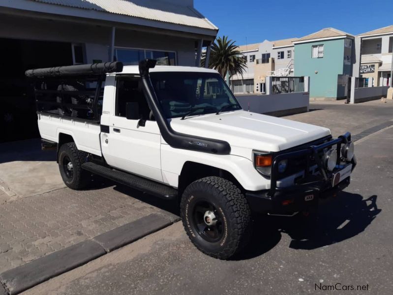 Toyota Land Cruiser 4.5 EFi in Namibia