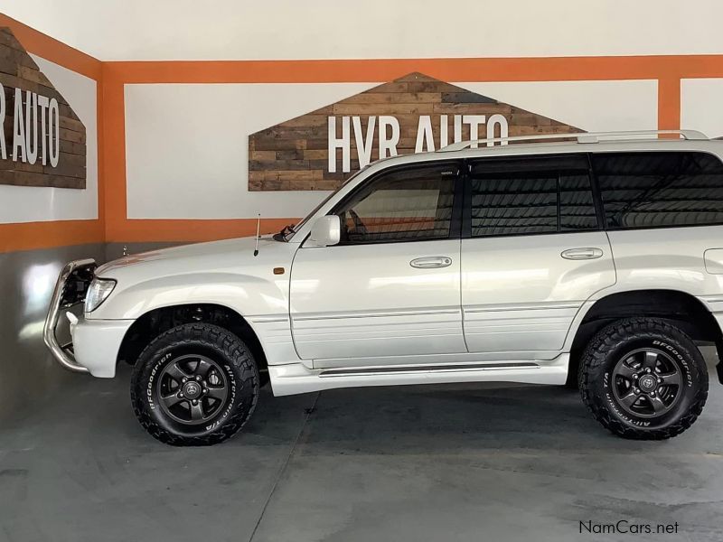 Toyota Landcruiser 100 V8 4.7l Petrol (Import) in Namibia