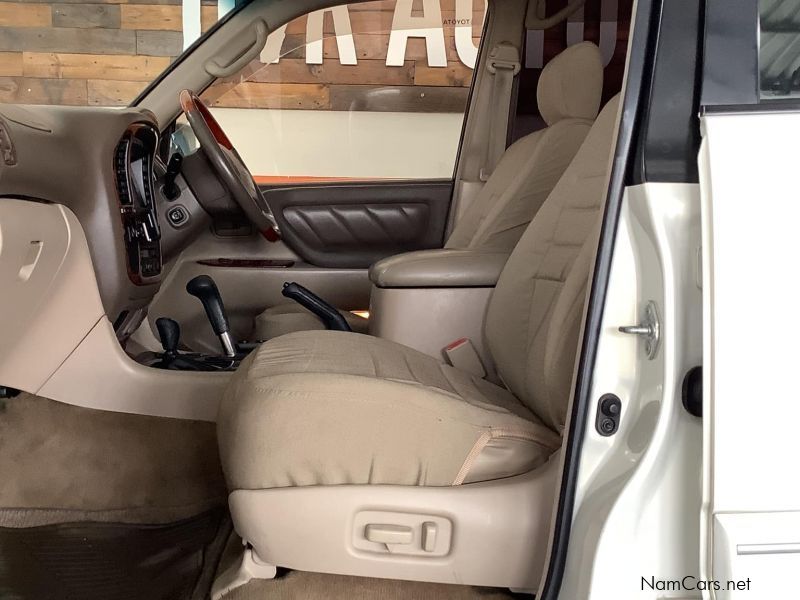Toyota Landcruiser 100 V8 4.7l Petrol (Import) in Namibia