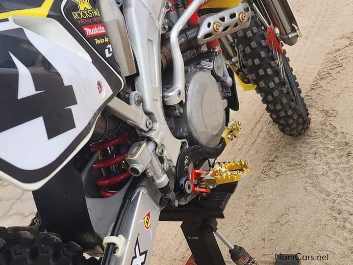 Suzuki RMZ 450 in Namibia