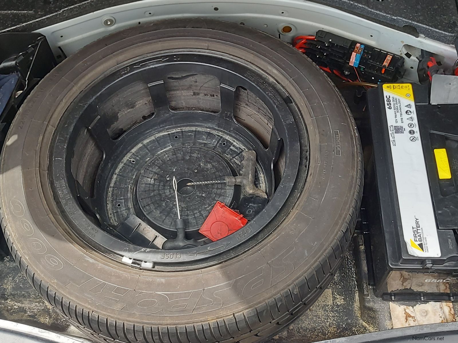 Mercedes-Benz E220 CDI Avantgarde in Namibia