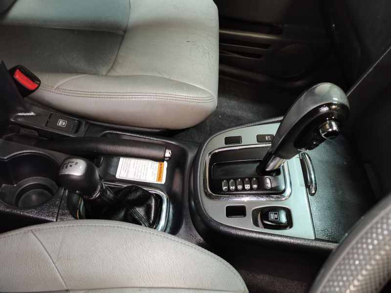 Suzuki Grand Vitara 2.5 V6 4x4 in Namibia
