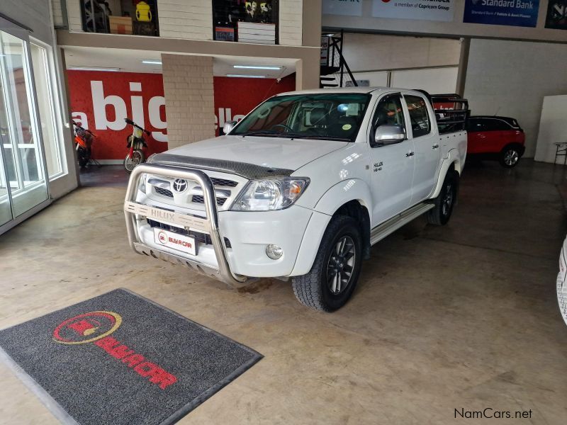 Toyota TOYOTA  HILUX 4.0 V6 AUTO in Namibia