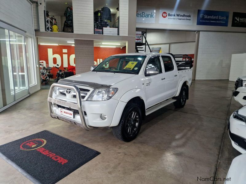 Toyota TOYOTA HILUX 4.0 V6 4X4 AUTO D/C in Namibia
