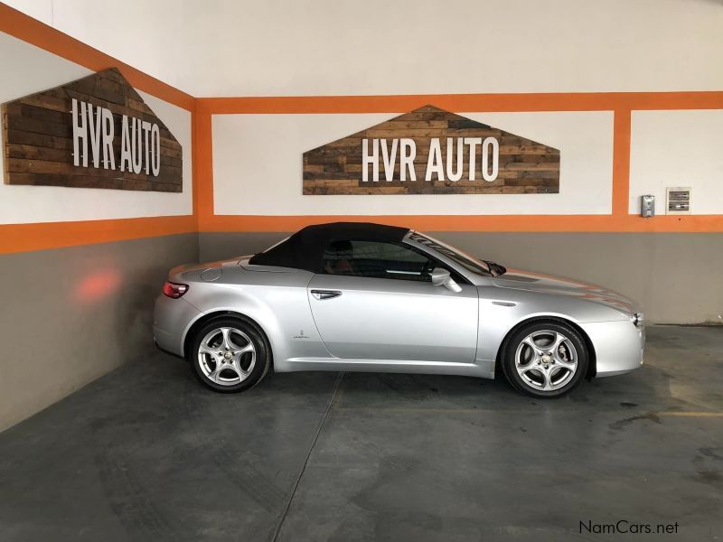 Alfa Romeo Spider (Type939) 2.2l JTS with 6 speed in Namibia