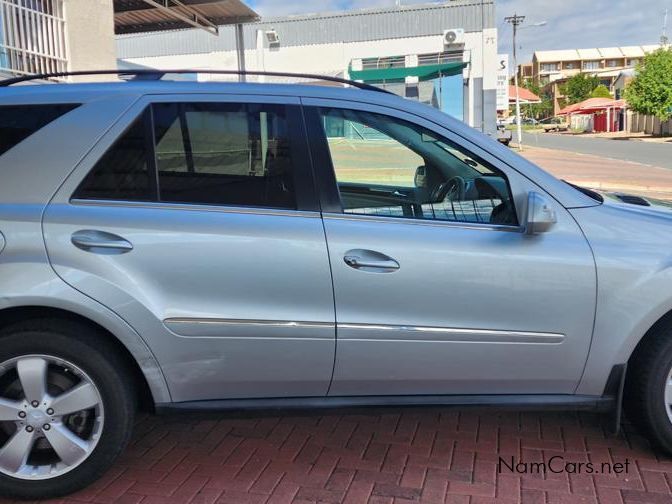 Mercedes-Benz ML500 in Namibia