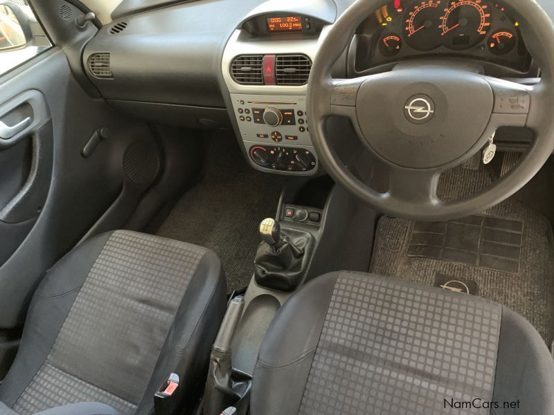 Opel CORSA S/CAB 1.4 in Namibia