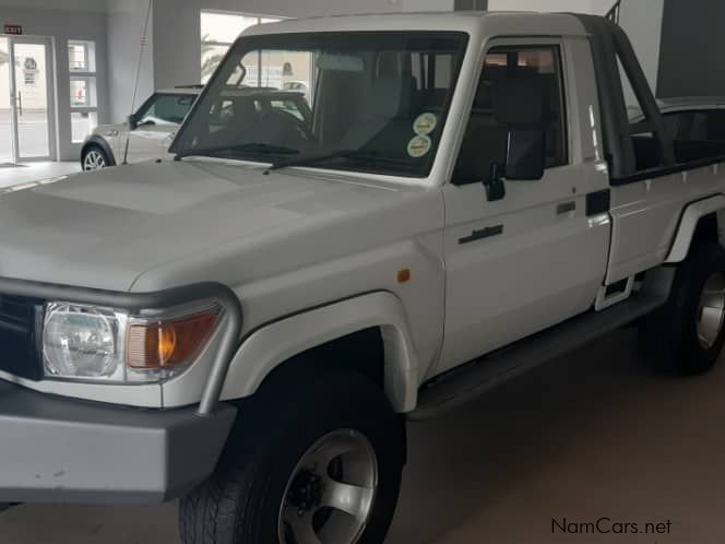 Toyota Land Cruiser 4.5 EFI in Namibia