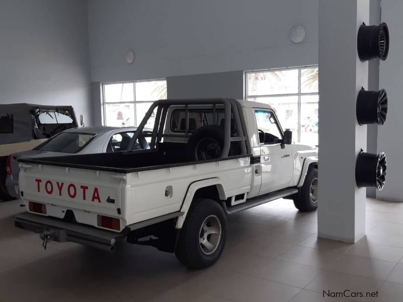 Toyota Land Cruiser 4.5 EFI in Namibia