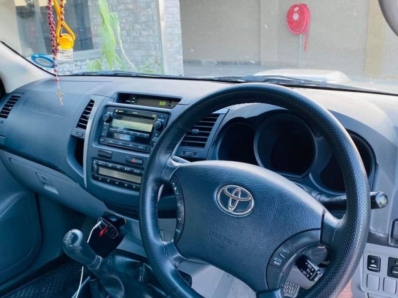 Toyota Hilux 3.0 D-4D 4x4 in Namibia