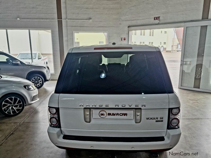 Land Rover Range Rover Vogue 4.4 TDV8 in Namibia