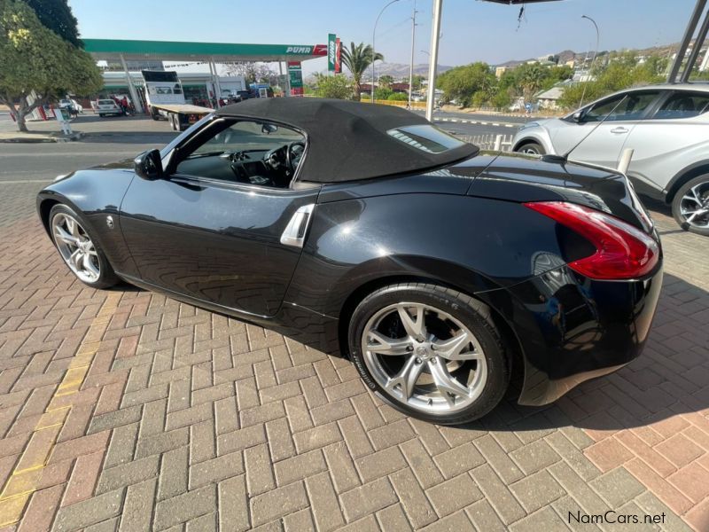 Nissan 370Z Roadster V6 A/T in Namibia