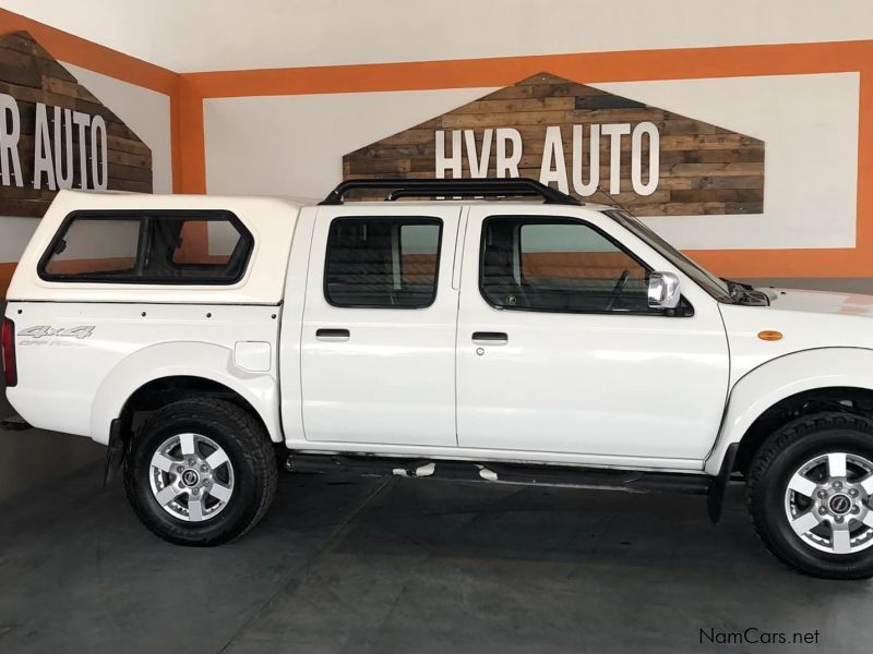 Nissan NP300 2.4l Petrol 4x4 HIRIDER in Namibia