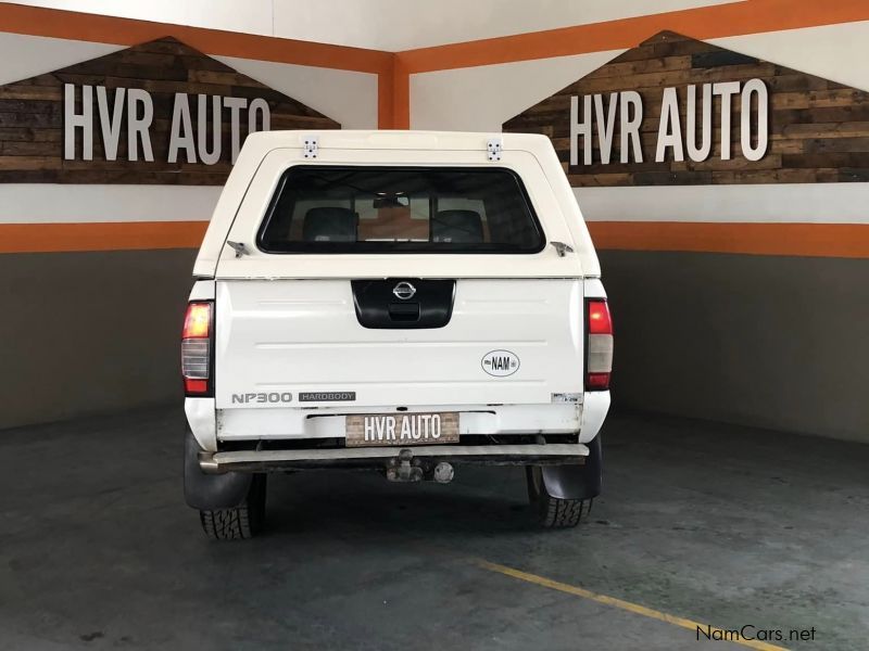 Nissan NP300 2.4l Petrol 4x4 HIRIDER in Namibia