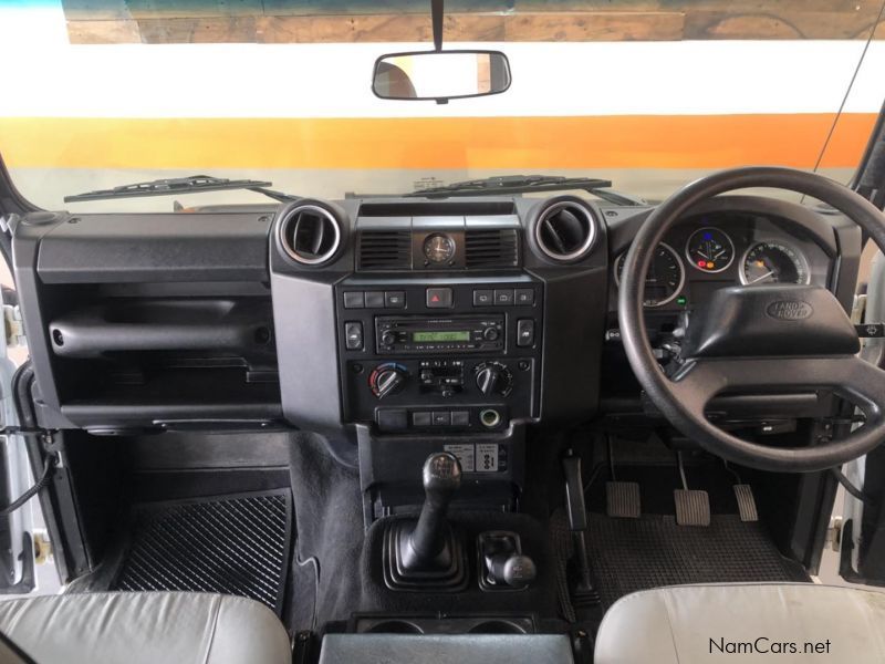 Land Rover Defender, 2.2D, 4x4, Manual in Namibia