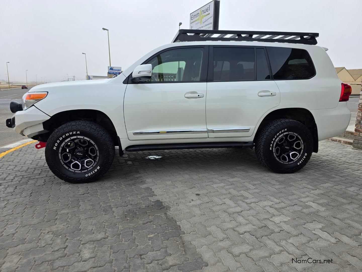 Toyota LAND CRUISER 200 VX V8 4.6 A/T 4X4 //FINANCE AVAILABLE// in Namibia