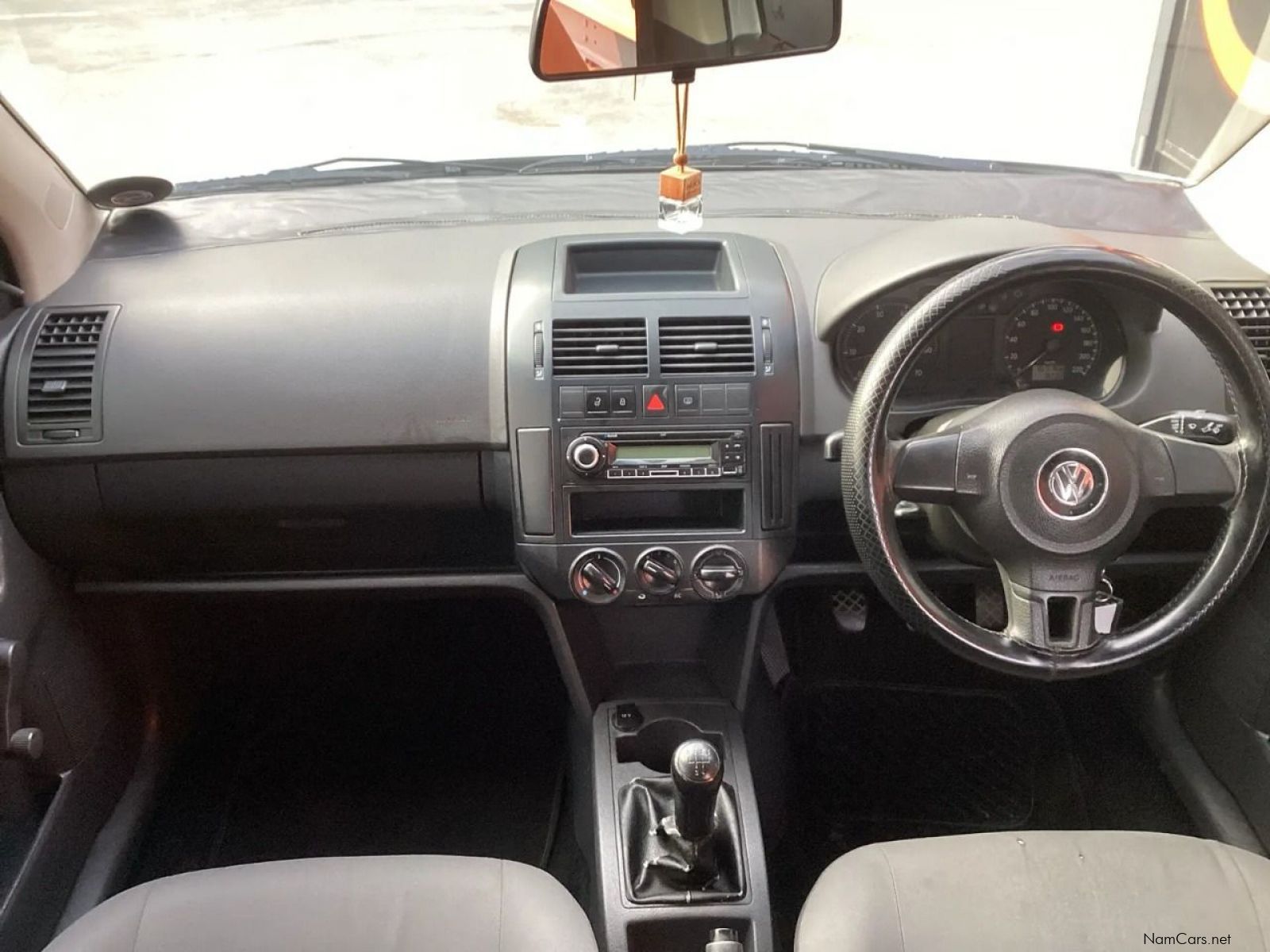 Volkswagen Polo Vivo 1.6 Trendline in Namibia