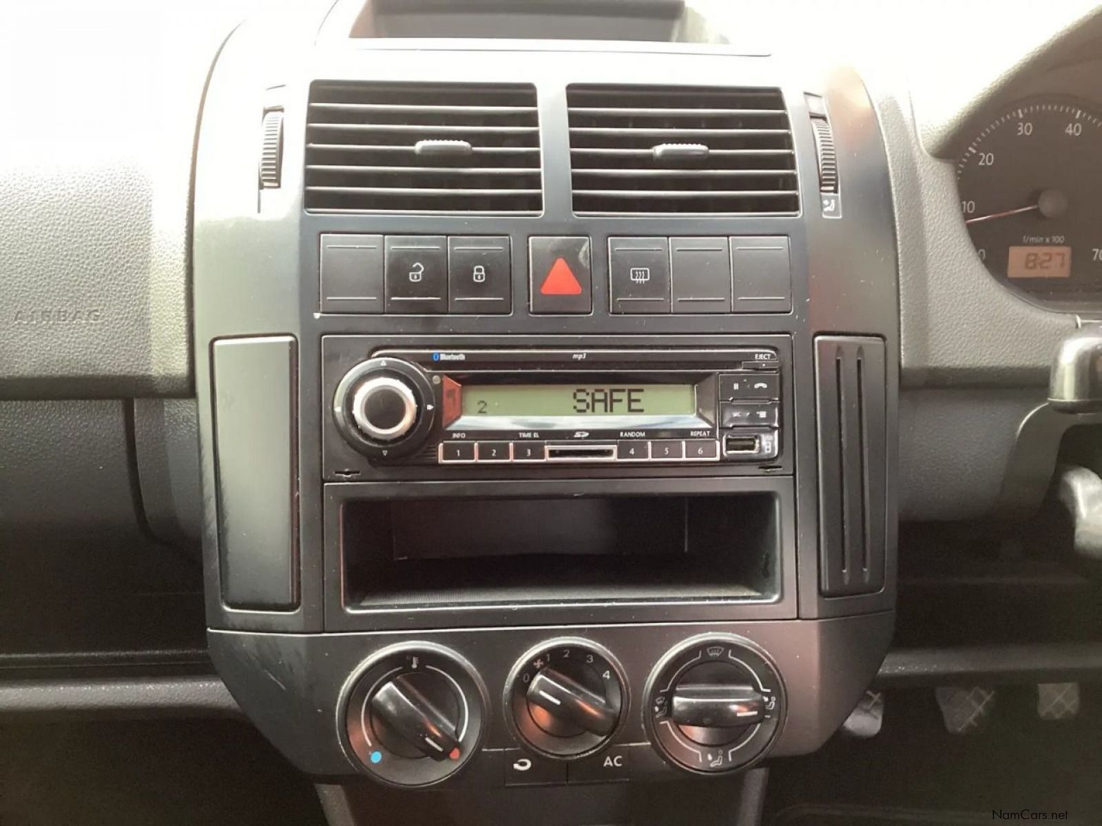 Volkswagen Polo Vivo 1.6 Trendline in Namibia