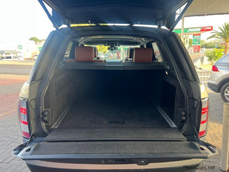 Land Rover Range Rover 5.0 V8 in Namibia