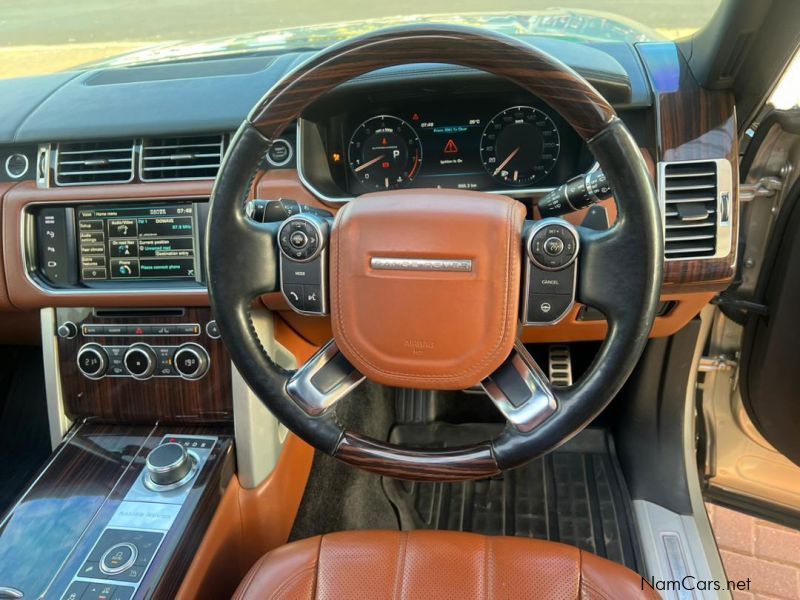 Land Rover Range Rover 5.0 V8 in Namibia