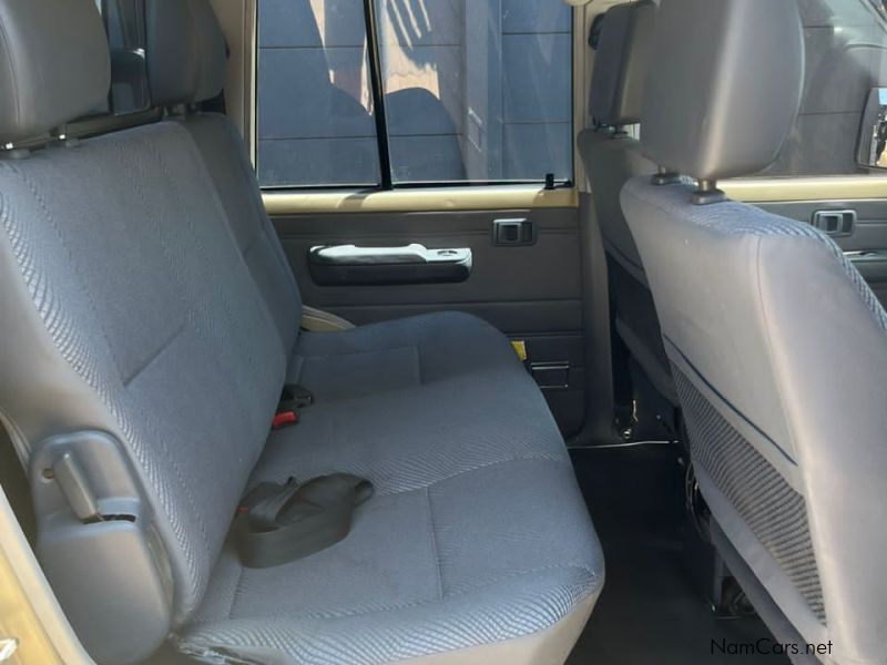 Toyota LAND CRUISER V6 DC 2013 in Namibia
